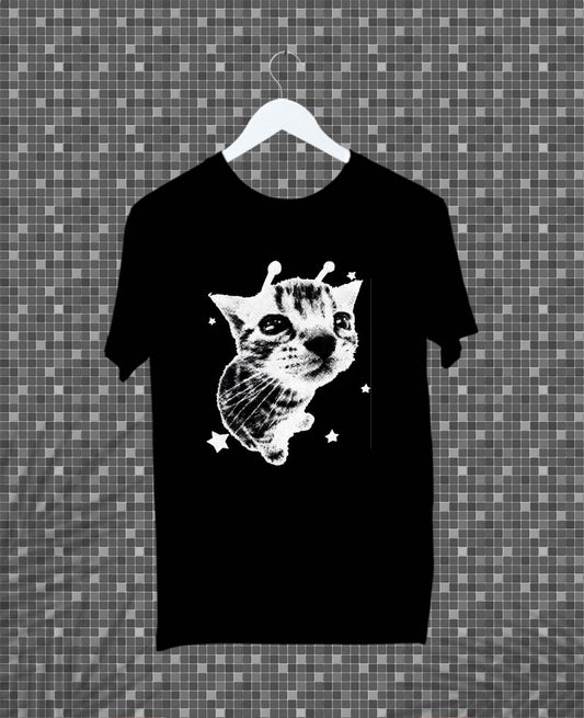 Y2K Alien Cat Meme Retro Silly Cat Vintage Kitty Funny Shirt T-Shirt